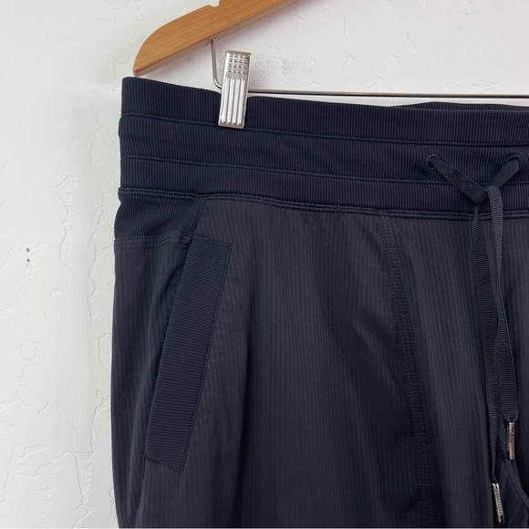 Lululemon Women’s Black Dance Studio Pant III (Regular) Unlined 30.5" Size 12 - Picture 6 of 16